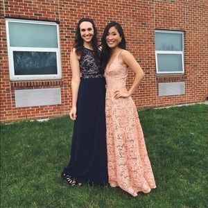 DRESS THE POPULATION— lace formal/prom dress